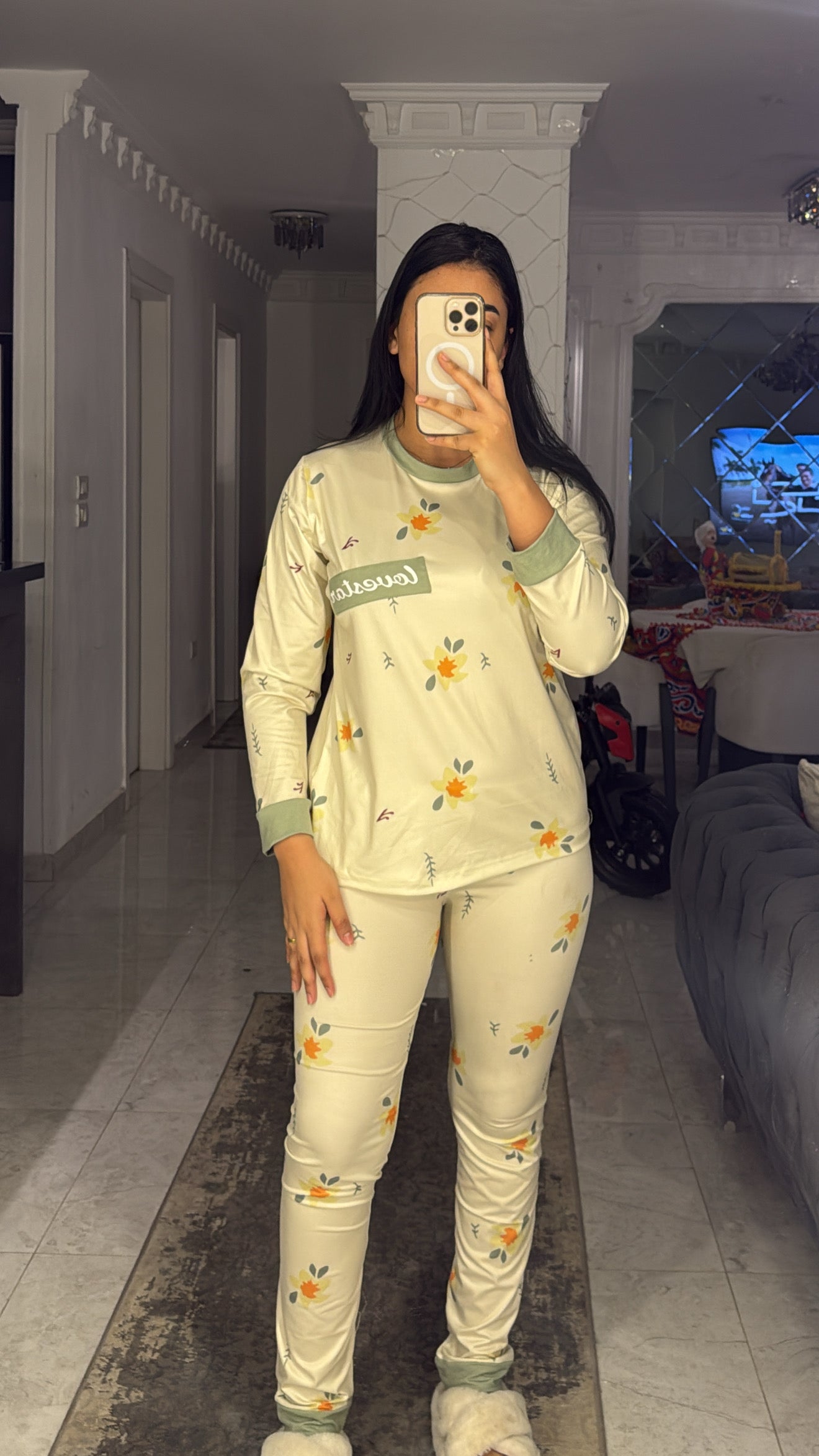 بيجامه ابيض كم مينت